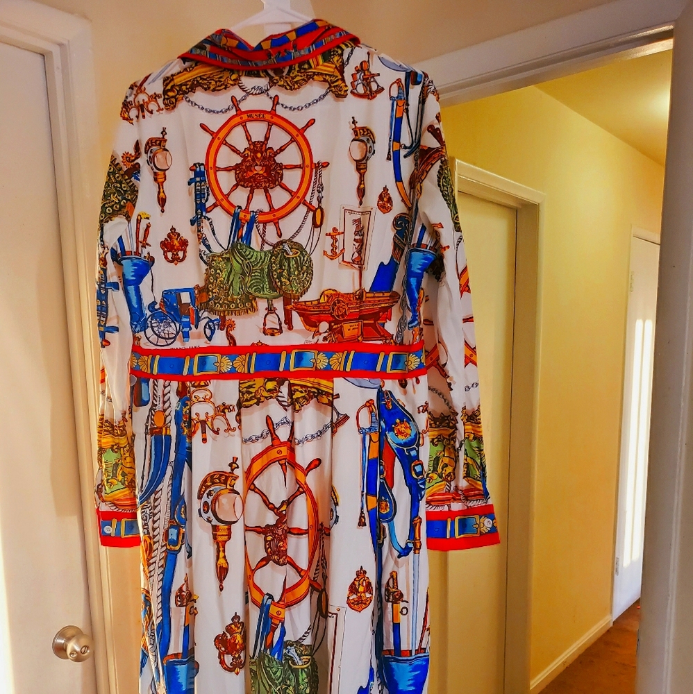Dress - Picture 4 of 4